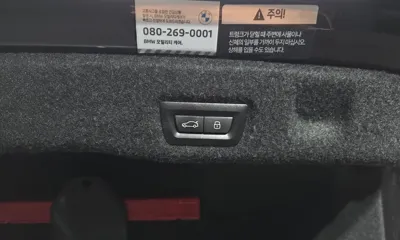BMW 5-Series 2024, 64649 км, за 29773.12 USD - фото 27