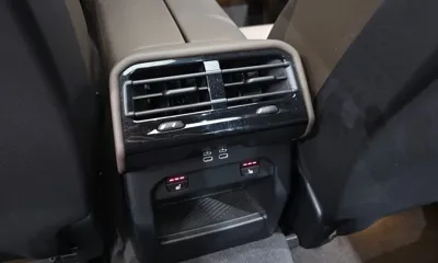 BMW 5-Series 2024, 64649 км, за 29773.12 USD - фото 34