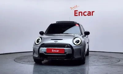 MINI Cooper 2024, 36953 км, за 17589.59 USD