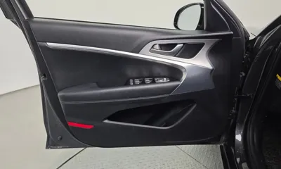 Genesis G70 2018, 68643 км, за 12101.22 USD - фото 24