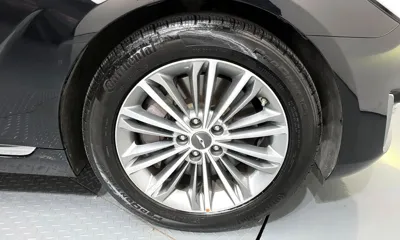 Genesis EQ900 2017, 203390 км, за 7930.83 USD