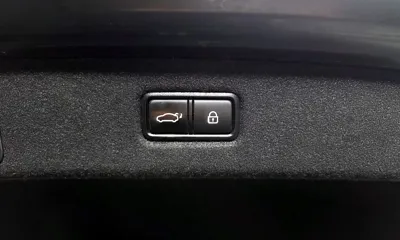 Genesis EQ900
