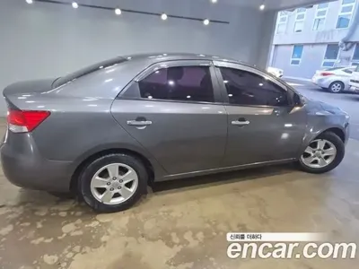 Kia Porte 2013, 92000 км, за 1710.08 USD