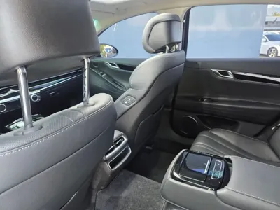 Genesis G80 2023, 68253 км, за 21826.18 USD - фото 9