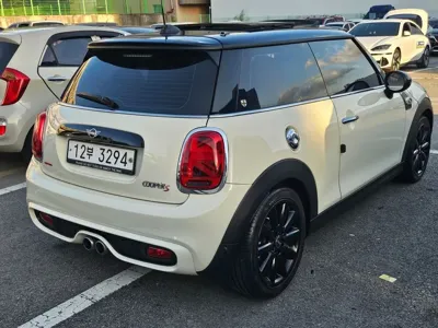 MINI Cooper 2019, 58387 км, за 9035.95 USD