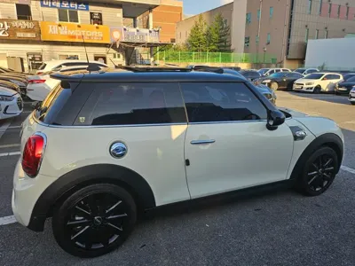 MINI Cooper 2019, 58387 км, за 9035.95 USD