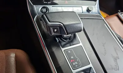 Audi A6 2021, 190361 км, за 17001.44 USD - фото 9