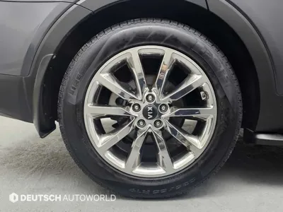 Kia Sorento 2016, 187481 км, за 7025.77 USD
