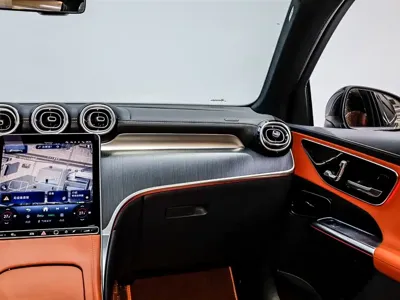 Mercedes-Benz GLC 2025, 41500 км, за 39434.2 USD - фото 23
