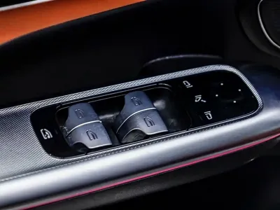 Mercedes-Benz GLC 2025, 41500 км, за 39434.2 USD - фото 26