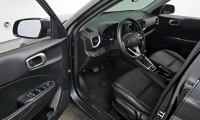 Hyundai Venue 2021, 50864 км, за 10418.7 USD - фото 10