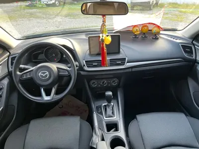 Mazda 3 Axela 2017, 50000 км, за 5373.45 USD