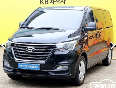 Hyundai Starex 2019, 82161 км, за 10206.07 USD