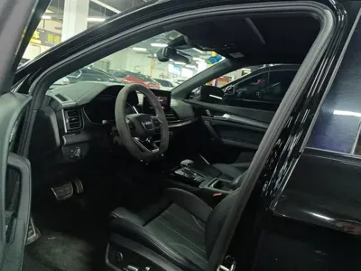 Audi Q5L 2024, 16400 км, за 34328.2 USD - фото 9