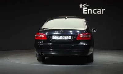 Mercedes-Benz E-Class 2011, 200408 км, за 3085.2 USD