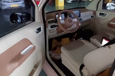 Wuling Hongguang MINIEV 2024, 9900 км, за 7244 USD - фото 23
