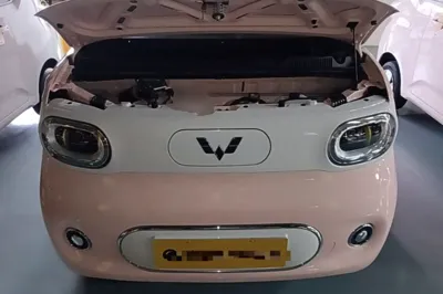 Wuling Hongguang MINIEV 2024, 9900 км, за 7244 USD - фото 30