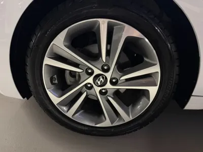 Hyundai Avante 2018, 108262 км, за 4417.13 USD - фото 20