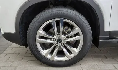 Kia Sorento 2014, 130837 км, за 5748.26 USD