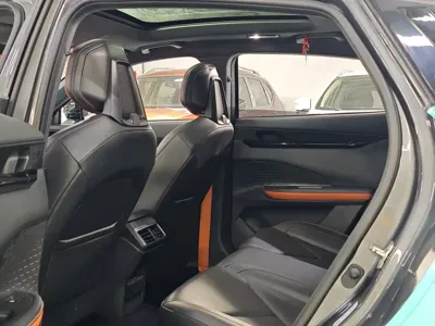 Changan UNI-V 2023, 38000 км, за 11300.55 USD