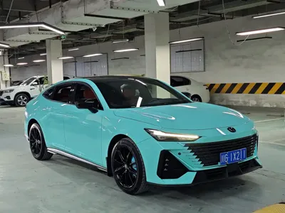Changan UNI-V 2023, 38000 км, за 11300.55 USD