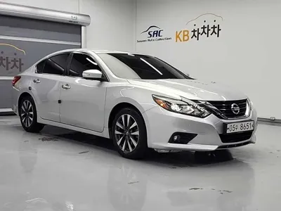 Nissan Altima 2017, 119571 км, за 3838.15 USD