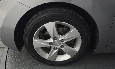 Hyundai Avante 2012, 124046 км, за 2715.23 USD