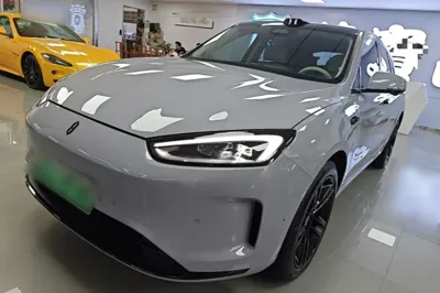 Hima AITO M5 · 2024 год