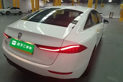 Roewe D7 2023, 200 км, за 12083 USD