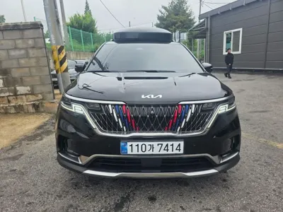 Kia Canival · 2023 год