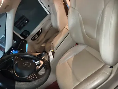 Mercedes-Benz V-Class 2022, 59800 км, за 34854.41 USD - фото 8