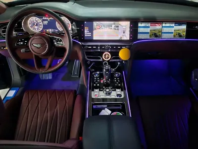 Bentley Flying Spur 2022, 5407 км, за 148838.56 USD - фото 14