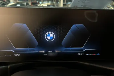 BMW 3 Series 2025, 38900 км, за 30080 USD - фото 8