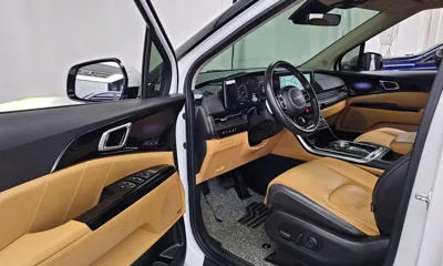 Kia Canival 2023, 52635 км, за 21596.43 USD - фото 10