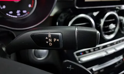 Mercedes-Benz C-Class 2017, 18153 км, за 14614.58 USD - фото 9