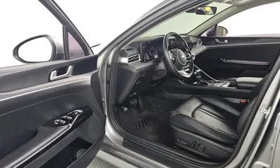 Kia K5 2021, 81283 км, за 11189.18 USD - фото 10