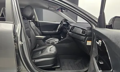 Kia Niro 2017, 121617 км, за 7053.65 USD - фото 12