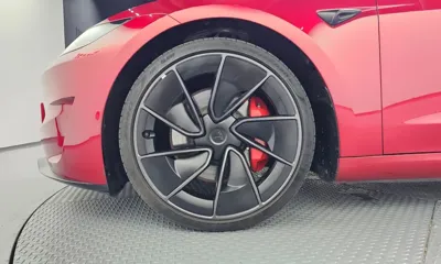 Tesla Model 3 2024, 15893 км, за 39057.37 USD