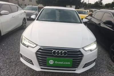Audi A4L 2018, 133100 км, за 12860 USD