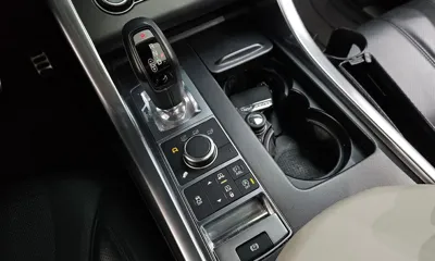 Land Rover Range Rover Sport 2016, 128723 км, за 13708.6 USD - фото 9