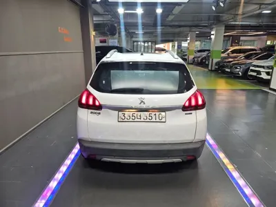 Peugeot 2008 2017, 168411 км, за 3835.4 USD
