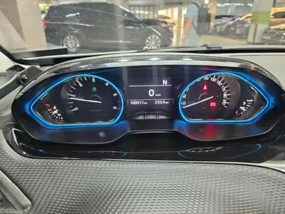 Peugeot 2008 2017, 168411 км, за 3835.4 USD - фото 8