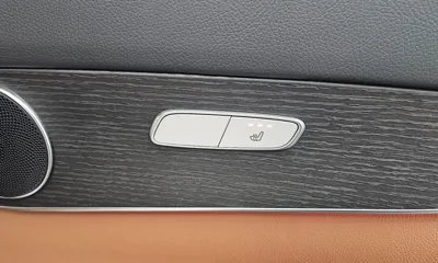 Mercedes-Benz GLC-Class 2021, 40198 км, за 27504.27 USD - фото 19