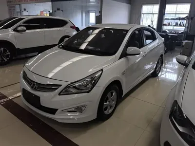 Hyundai Verna · 2015 год