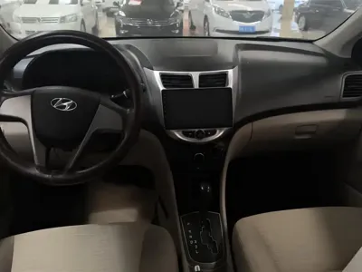 Hyundai Verna 2015, 111300 км, за 2795.71 USD - фото 12