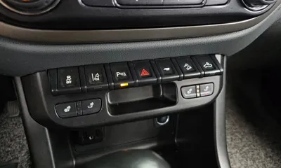 ChevroletGMDaewoo Colorado 2022, 47718 км, за 18511.23 USD - фото 19