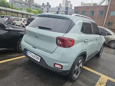 Hyundai Venue 2026, 4650 км, за 14900.88 USD