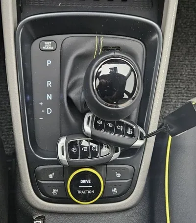 Hyundai Venue 2026, 4650 км, за 14900.88 USD - фото 8