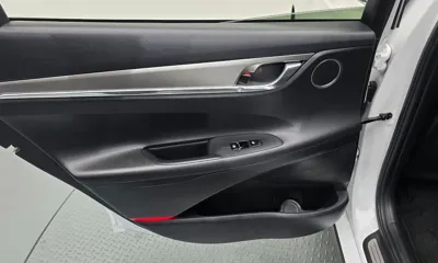 Hyundai Grandeur 2022, 50198 км, за 17526.59 USD - фото 25