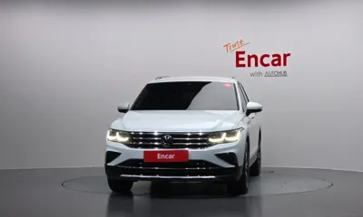 Volkswagen Tiguan 2023, 39019 км, за 28651.42 USD